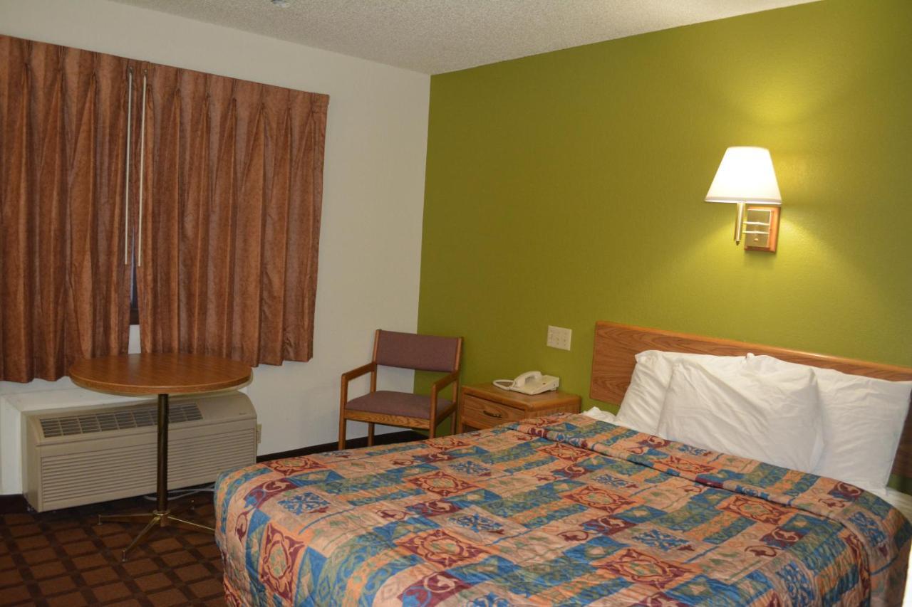 Motel & 2*
