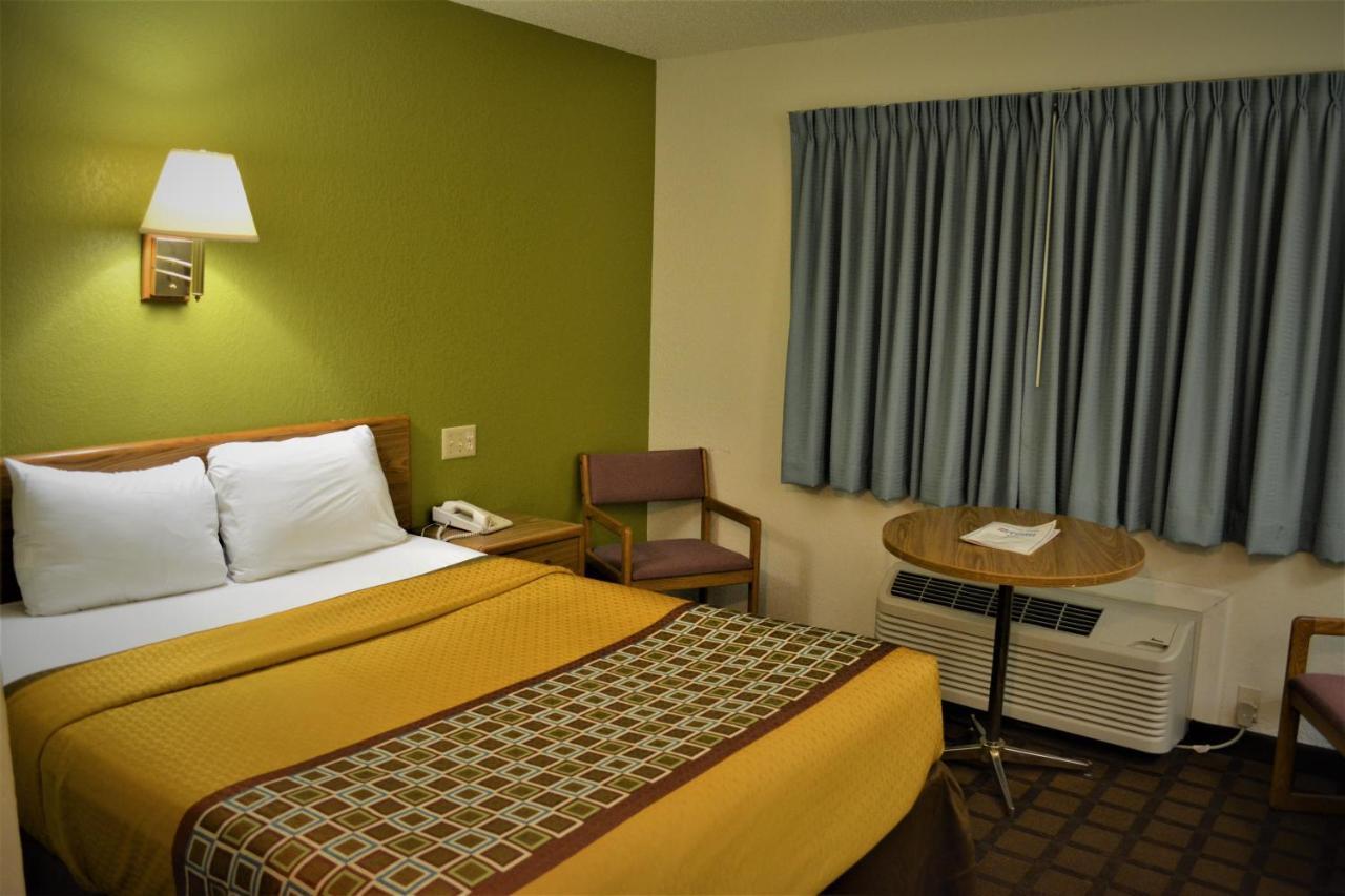 & Motel 2*