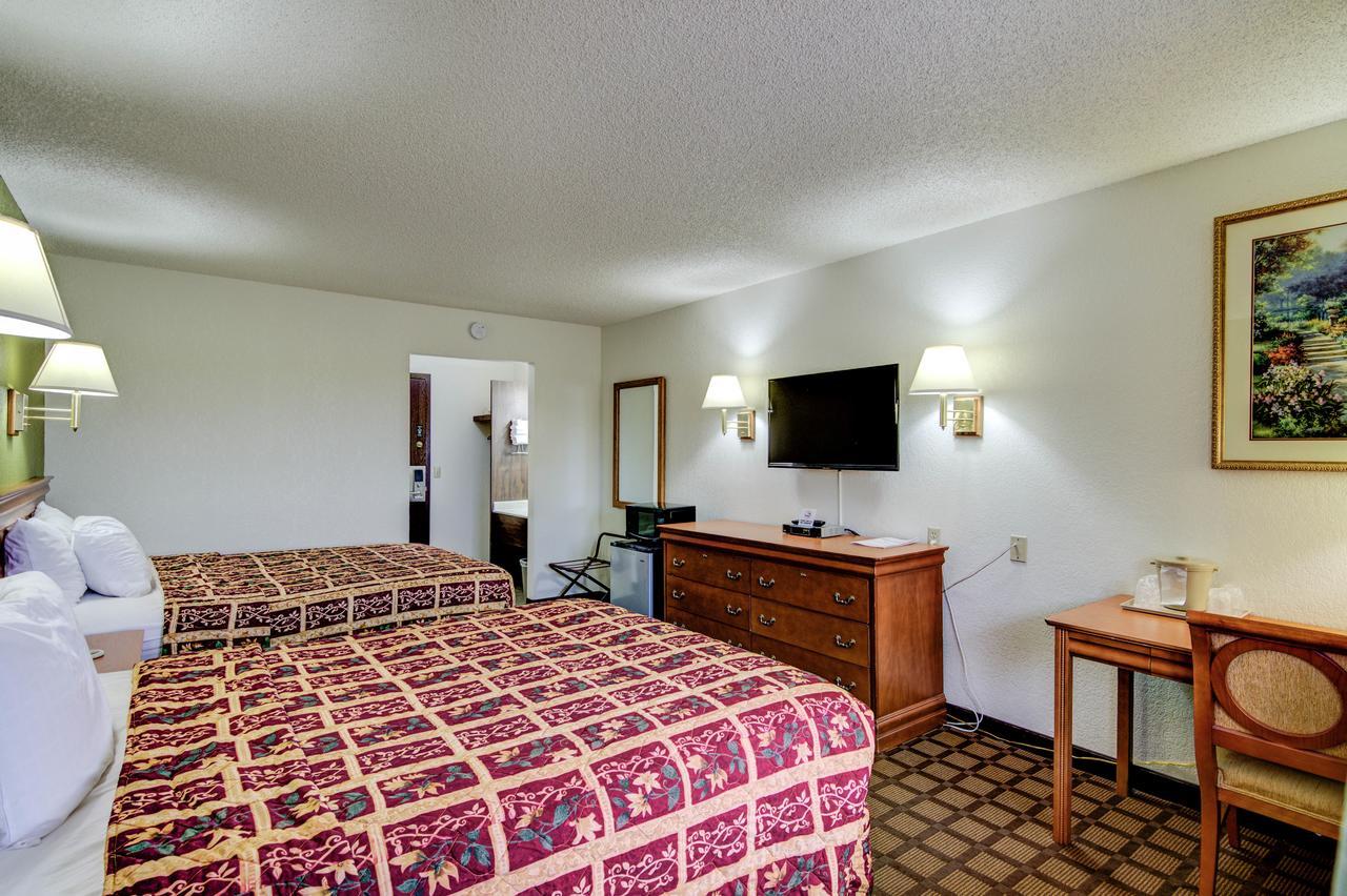 & Motel Bloomer