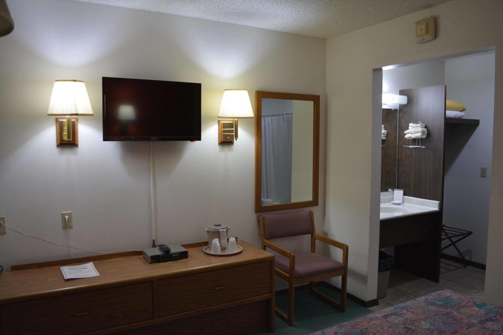 & Motel 2*